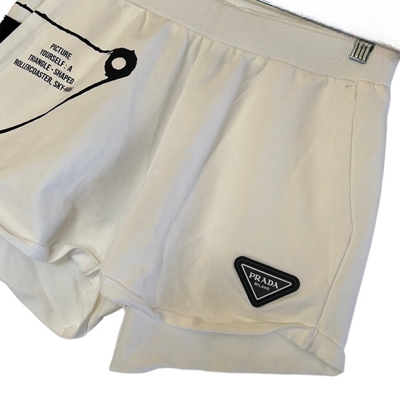 🧚♀️Prada logo-plaque high-waisted shorts 🧚♀️ - Picture 3 of 8